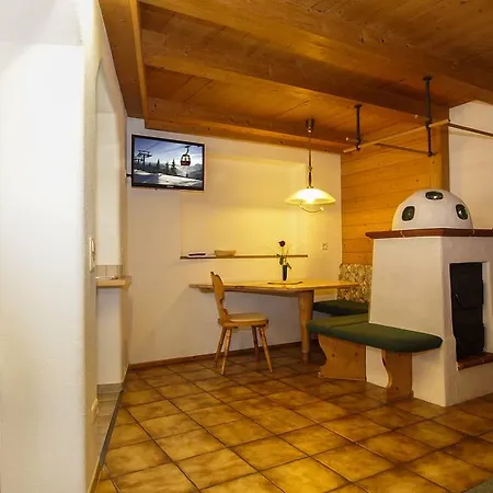Winkler Apartment